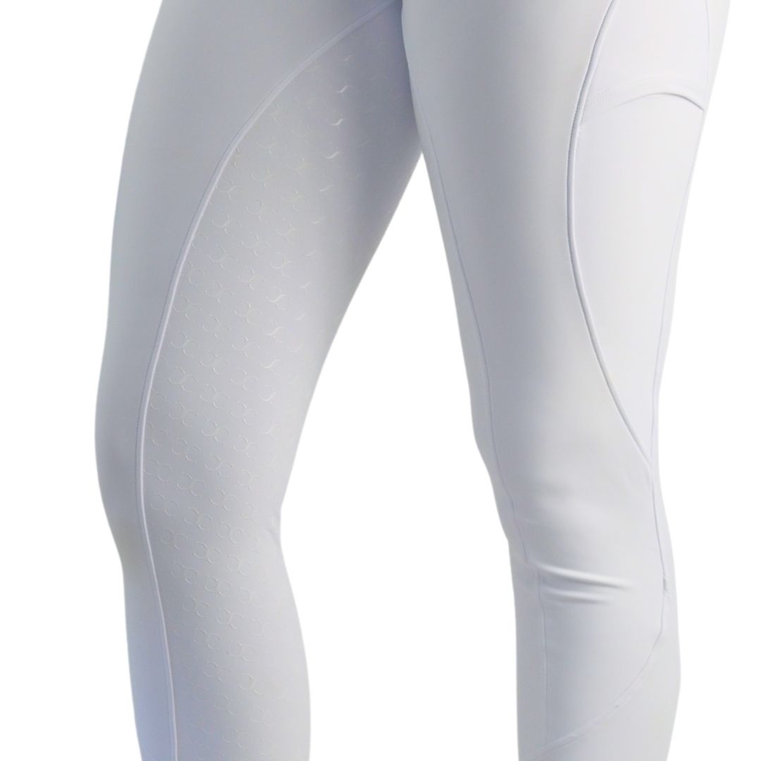 Culotte blanche extensible dans les 4 sens pour un confort ultime